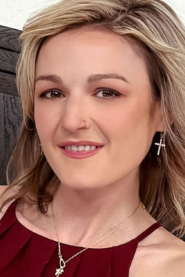 Holly Rae from HOTMILFSFUCK